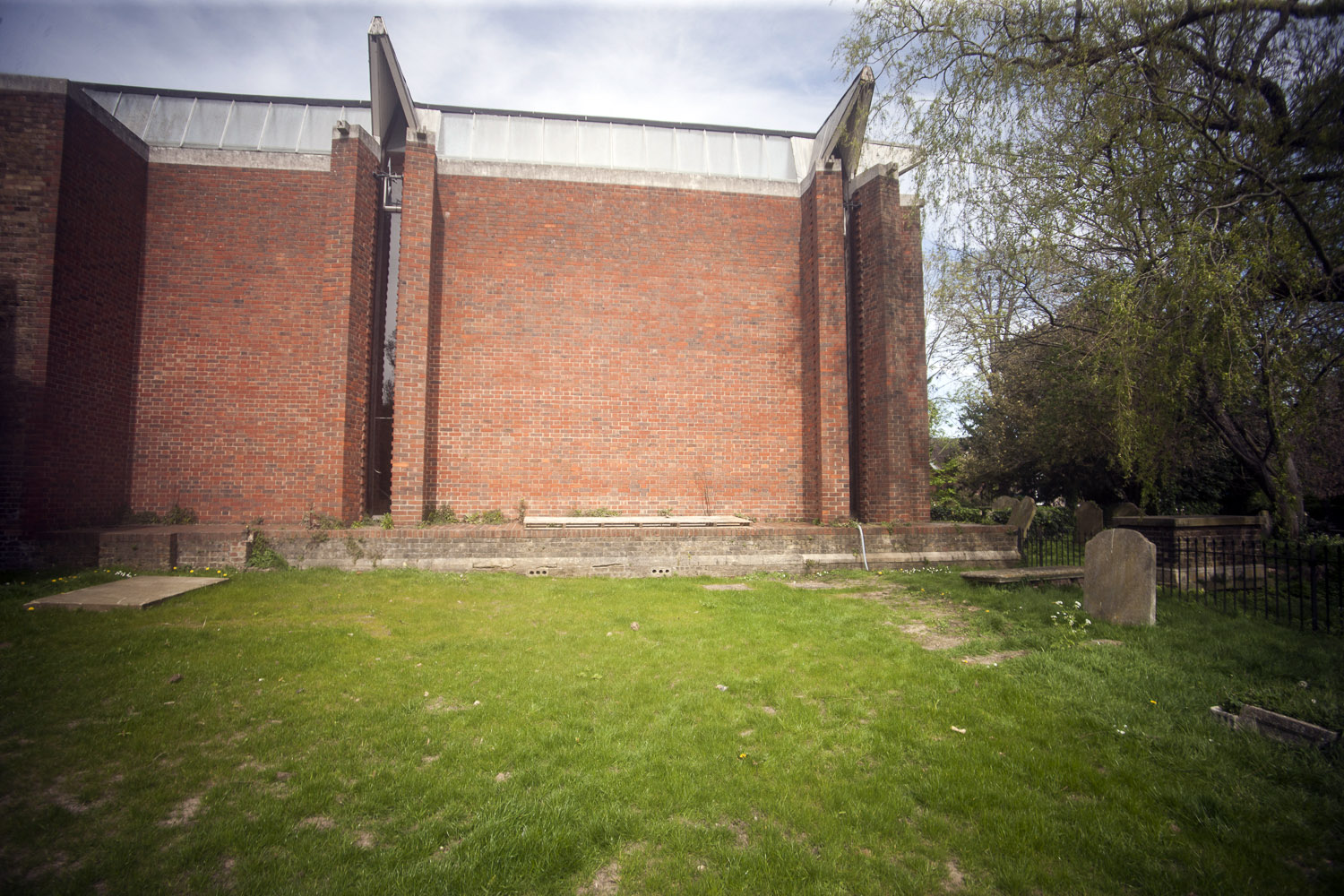 Walking The Capital Ring, a circular walk  of some 78 miles around inner and central London